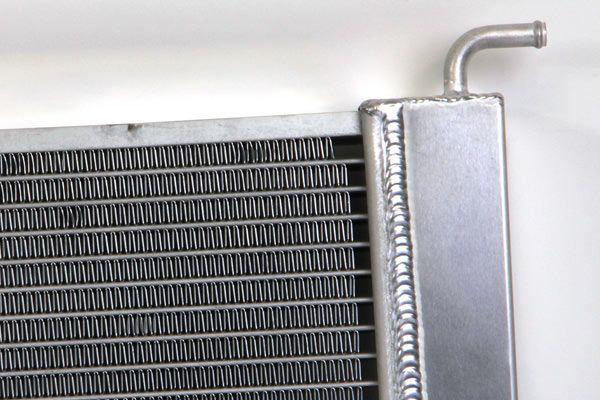 445-01AL 4spd zonder AC aluminium radiateur 63-67 327 & 68-72 350 - Afbeelding 4