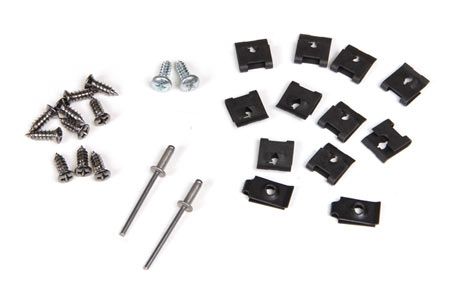 425-32B T-Top Center Moulding Mount-hardware 68-74