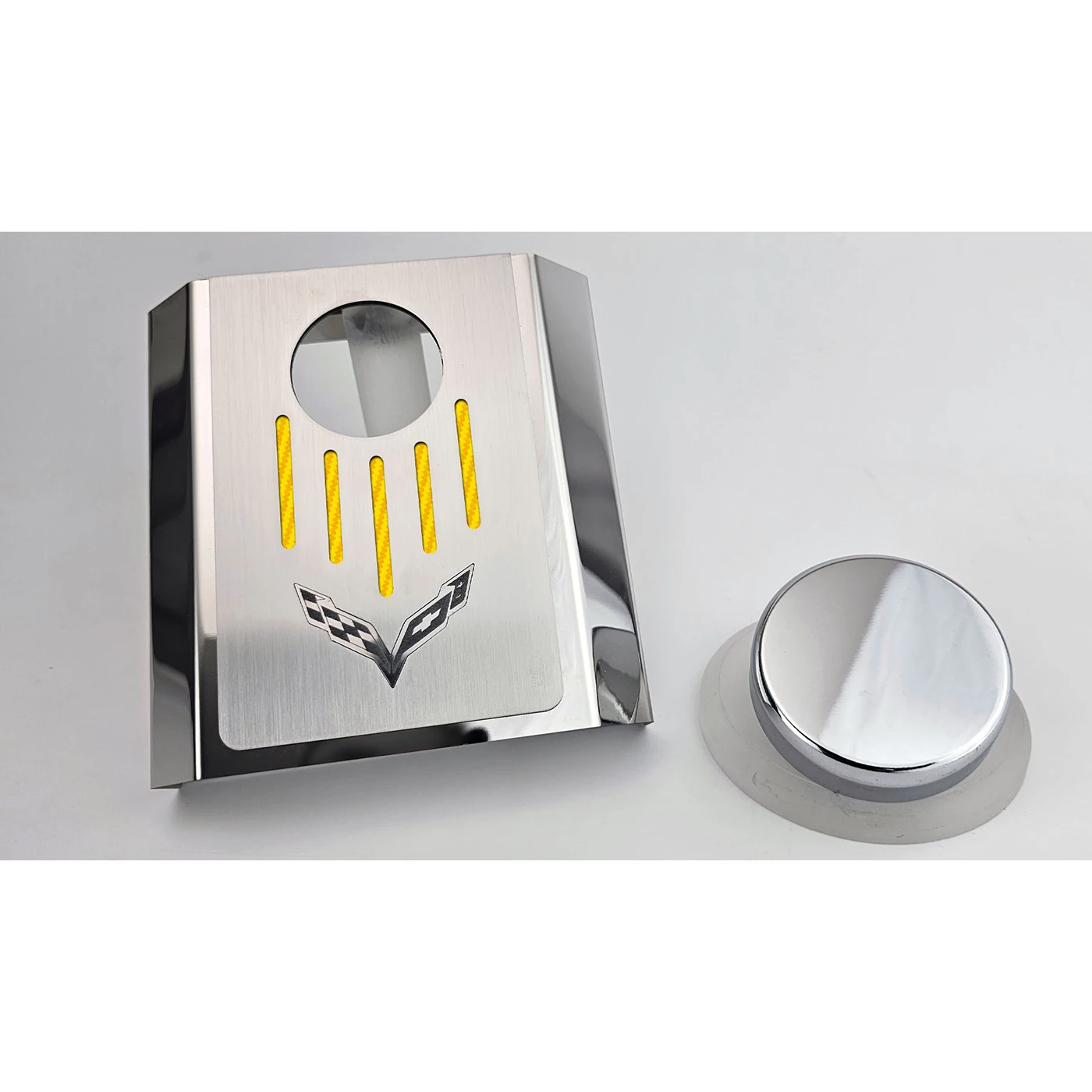 X-4626 Automatische roestvrijstalen hoofdcilinderafdekking met Corvette-embleem en koolstofribben 14-19 - Afbeelding 6