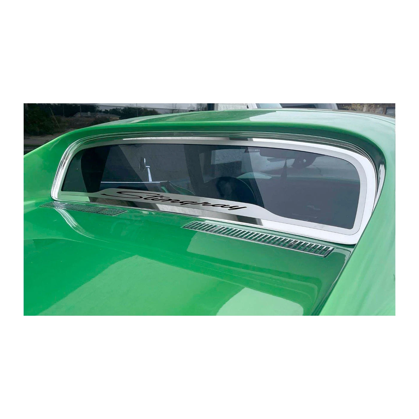 X-4549 Coupé Achterruit Exterieur Roestvrijstalen Afwerking Frame met Carbon Stingray Script 68-75