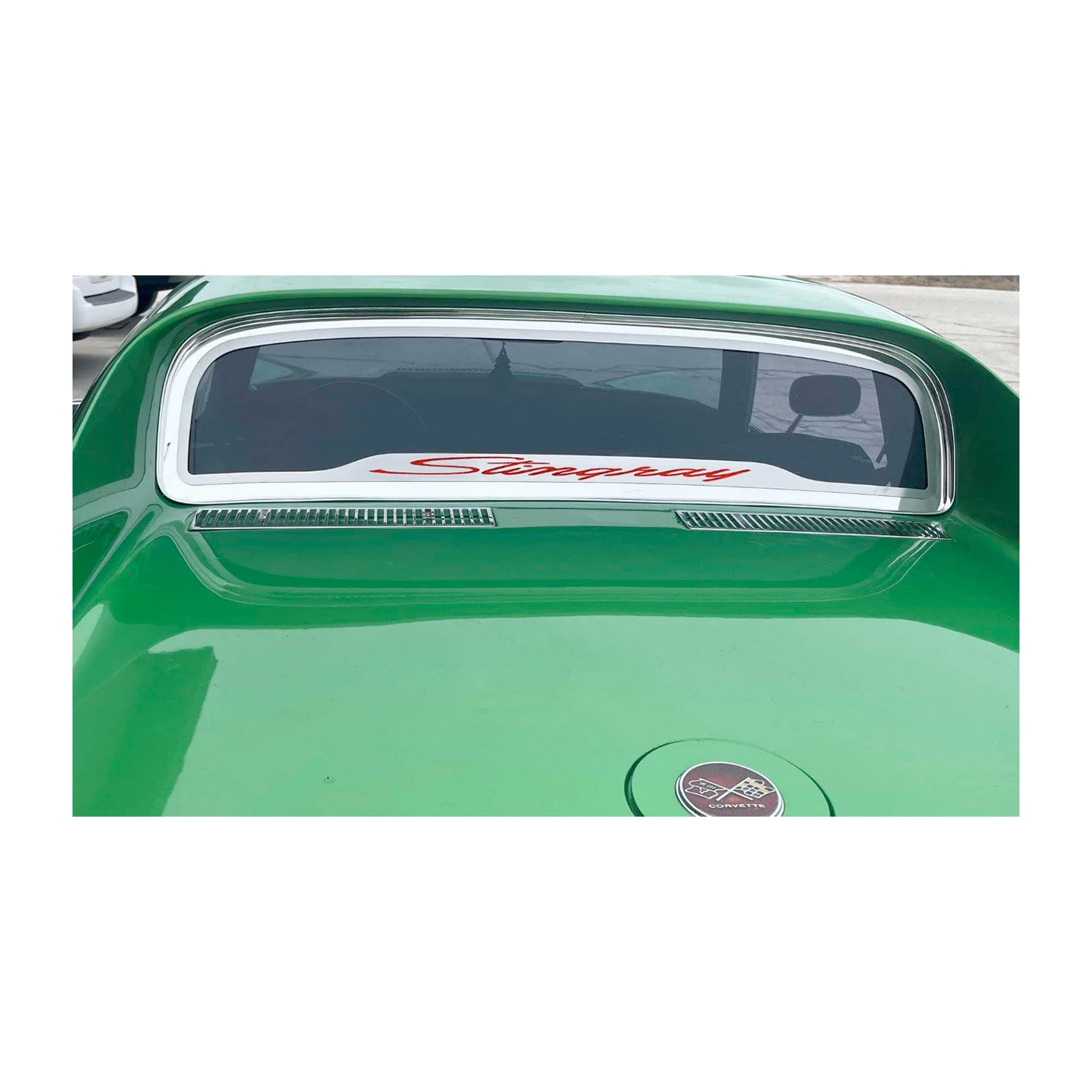 X-4549 Coupé Achterruit Exterieur Roestvrijstalen Afwerking Frame met Carbon Stingray Script 68-75 - Afbeelding 3
