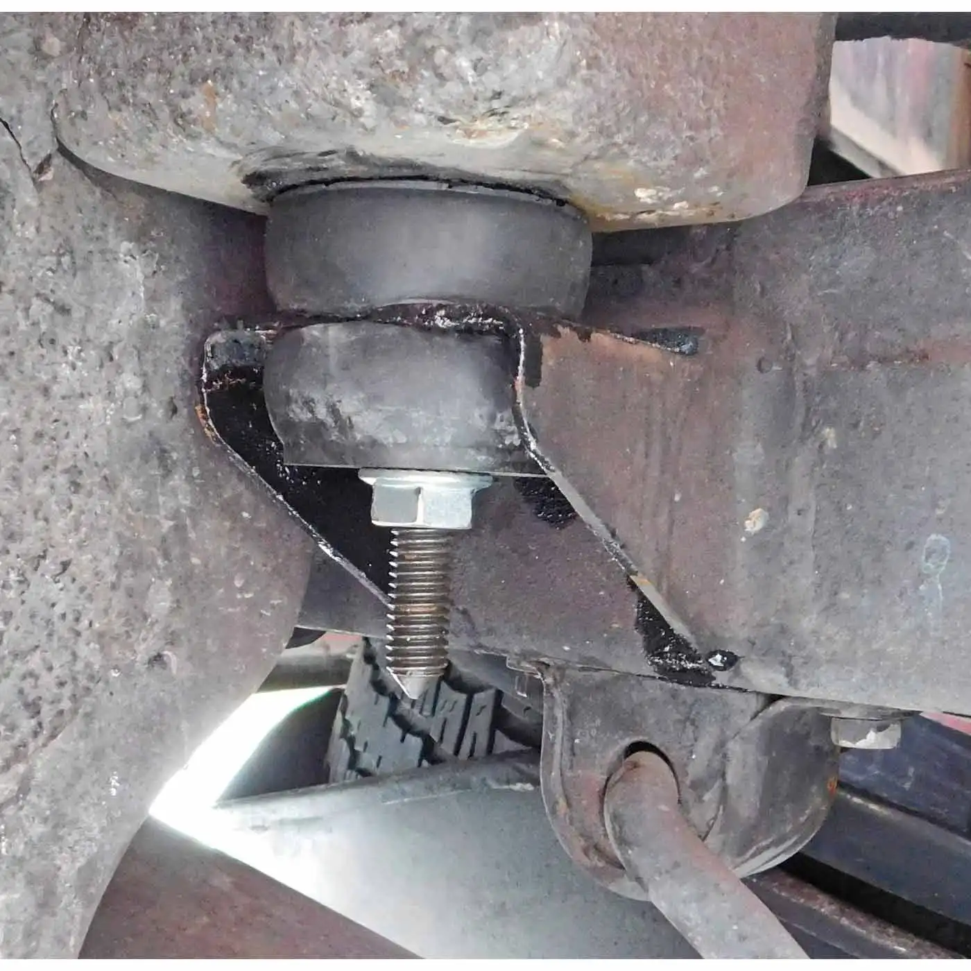 M-302 Carrosseriebevestiging set - Rubberen bussen 73-82 - Afbeelding 2