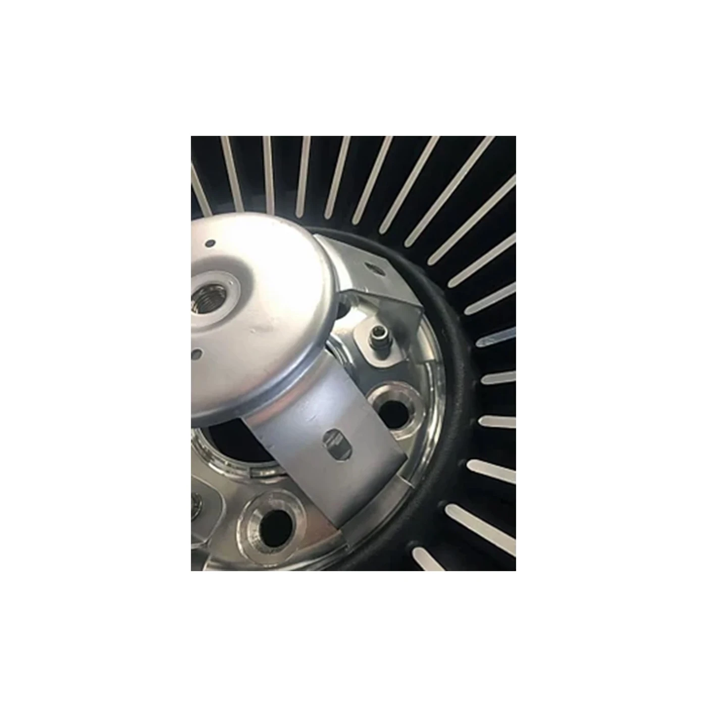 H-1298 Direct Bolt Knock-Off Wielset met 2 Spinners 63E