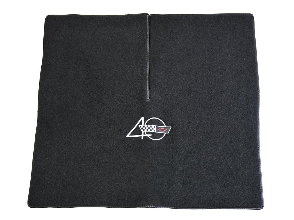 134095 1993 Cargo Mat - C4 Coupe 40 jaar Geborduurd logo