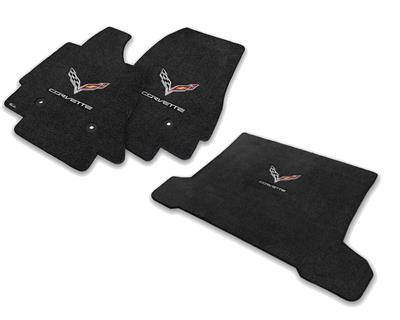 137079CPE110 14-19 Dk Gry Floor & Cargo Cpe Mat W/Flag & Scipt
