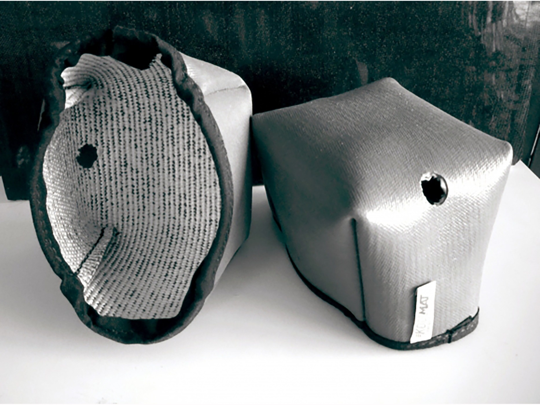 304970 1990-1996 Koolmat motor bevestiging Heatshields