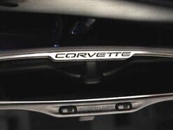 516110 2005-2013 Standard Inside achter View spiegel Trim met Corvette Script (set of 2)